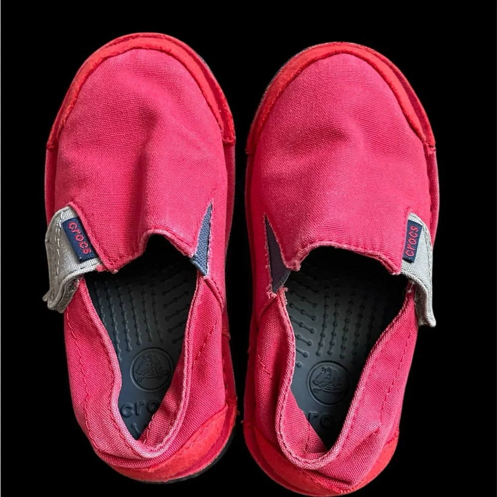 Crocs Toddler Red Black Slip-On Loafer Shoes Size 9 New